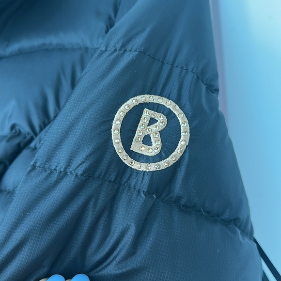 Bogner black ski jacket with lamb fur removable collar and suede fringe XS $2200 - Picture 6 of 16